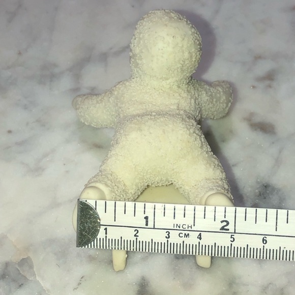 VTG Snowbabies Dept 56 Figurine Winter Tales Hold On Tight Sledding Sled - Picture 5 of 5